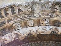 Saint Paul 3 Chateaux - Cathedrale, Porte ouest, Frise de tetes